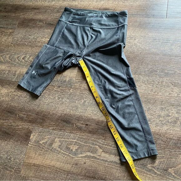 Under Armour Capri Legging Workout Gym Gray Black Small Compression - Picture 11 of 13